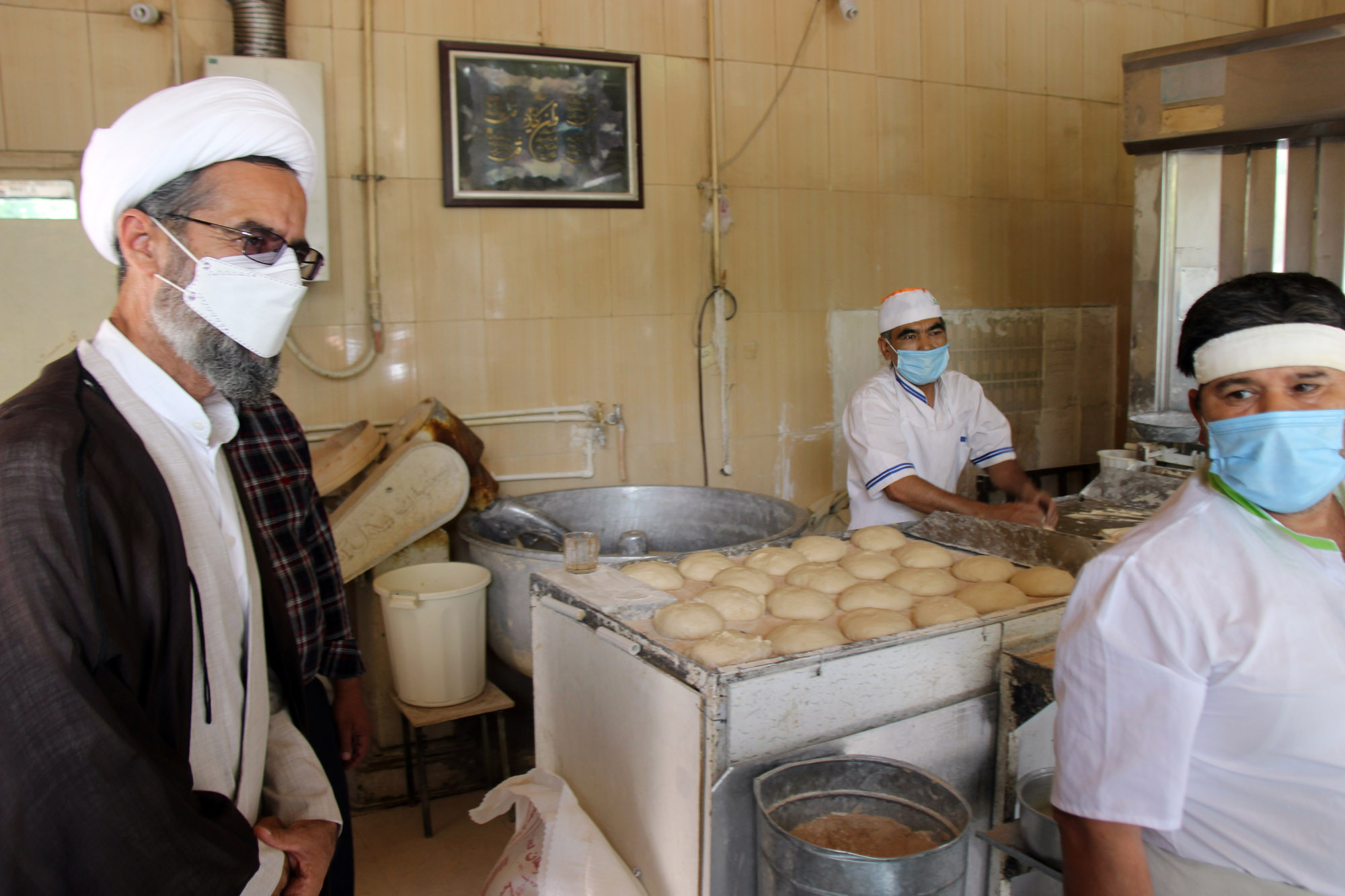 🎥 فیلم| آنچه می بینید؛ بازدید نماینده ولی‌فقیه در خراسان شمالی از چند نانوایی‌ سطح شهر بجنورد